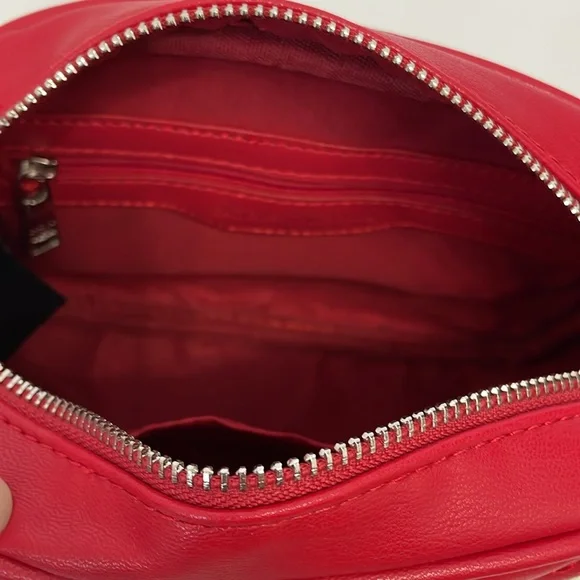 NWT Badgley Mischka Camera Bag Lipstick Red - Picture 5 of 5